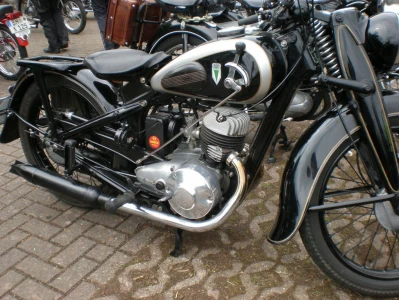 Motorrad- und Veteranen-Rallye Dom-Esch