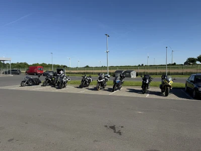 Maienluft schnuppern, die Drei-Täler-Tour