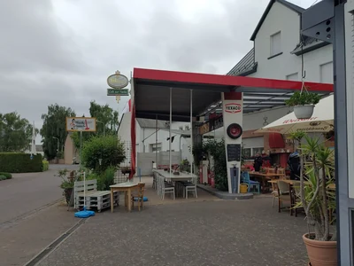 Sonntagsausfahrt in die Eifel zum Cafe zur Tanke in Kail/Mosel