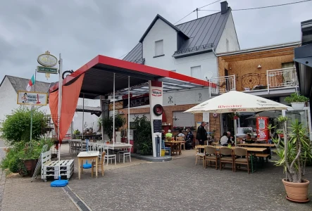 Sonntagsausfahrt in die Eifel zum Cafe zur Tanke in Kail/Mosel