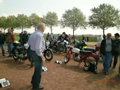 Tour am 1. Mai nach Dom Esch zur Oldtimer Motorrad Rallye