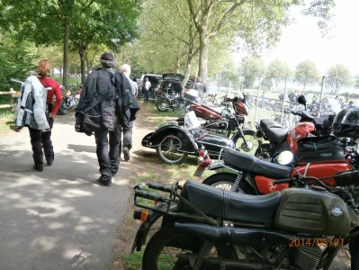 Tour am 1. Mai nach Dom Esch zur Oldtimer Motorrad Rallye