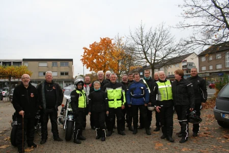 Motorradkorso zum Altenberger  Dom