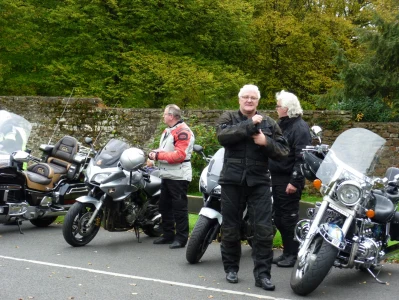 Motorradkorso zum Altenberger  Dom