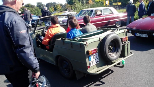 Tour zum Oldtimer-Nostalgietag am ADAC Fahrtsicherheitszentrum Grevenbroich