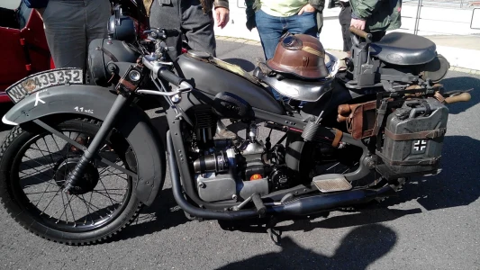 Tour zum Oldtimer-Nostalgietag am ADAC Fahrtsicherheitszentrum Grevenbroich
