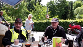 Kaffee trinken auf Burg Satzvey