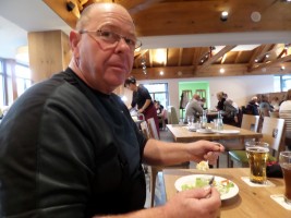 Zum Mittagessen zur Schneifel