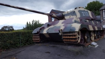 Auf den Spuren des Königstiger Panzerkampfwagen VI Tiger II in Belgien La Gleize