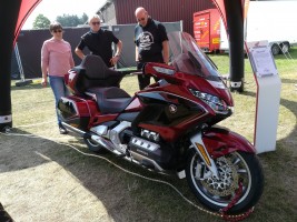 Gemütlich und sicher zum Gold Wing Treffen in Kronenberg /Holland