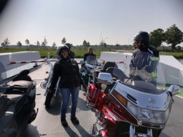 Gemütlich und sicher zum Gold Wing Treffen in Kronenberg /Holland