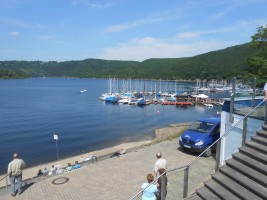 Kleine Eifel Tour Nach Nideggen zur Burg, Fahrt an den Rursee mit kleinen Zwischenstopps. Satzvey können wir leider nicht anfahren weil dort die Ritterspiele statt finden