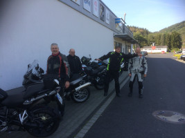 GG Rechts und Links vom Rhein