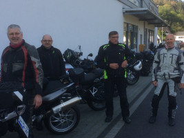 GG Rechts und Links vom Rhein