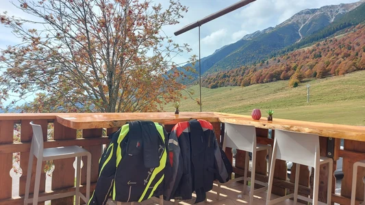 Zwei BFR'LER ERKUNDEN DEN di lago (Trentino province)