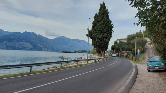 Zwei BFR'LER ERKUNDEN DEN di lago (Trentino province)