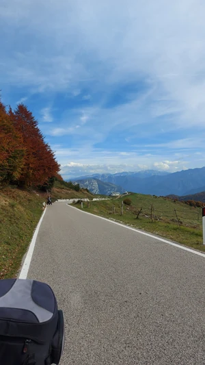 Zwei BFR'LER ERKUNDEN DEN di lago (Trentino province)